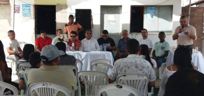 Assinatura da ordem de serviço de calçamento