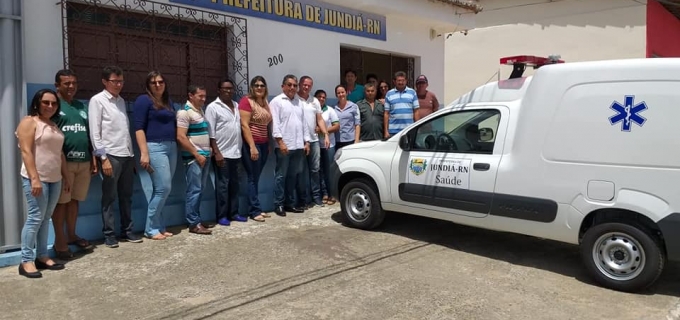 Entrega de ambulância