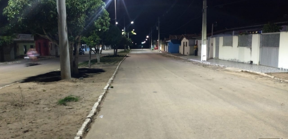 Prefeitura de Jundiá trabalhando com melhorias na iluminação.