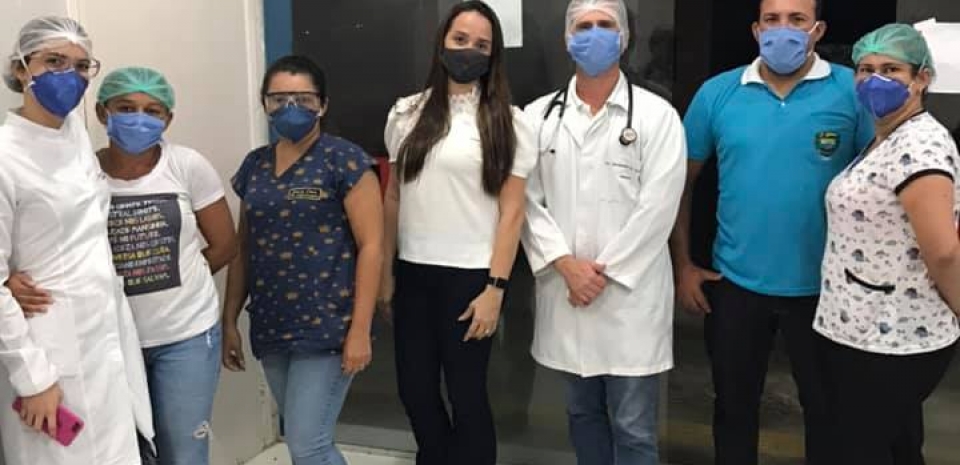 Prefeitura através da Secretaria de Saúde implantou o Programa Saúde na Hora.