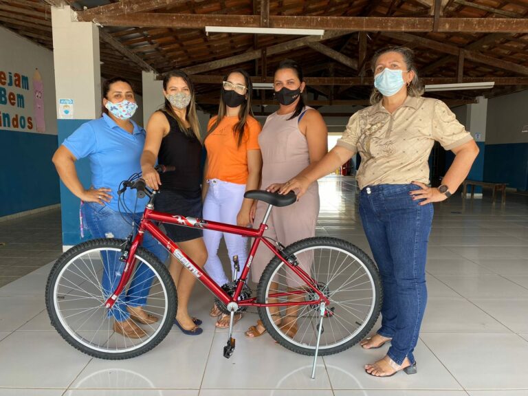 Secretaria de Educação realiza sorteios de bicicletas nas Escolas Municipais — foto 4
