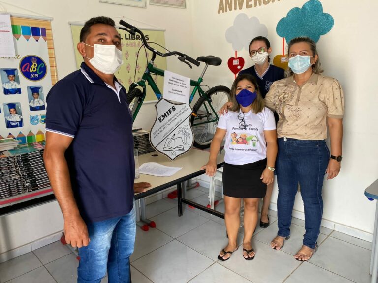 Secretaria de Educação realiza sorteios de bicicletas nas Escolas Municipais — foto 6