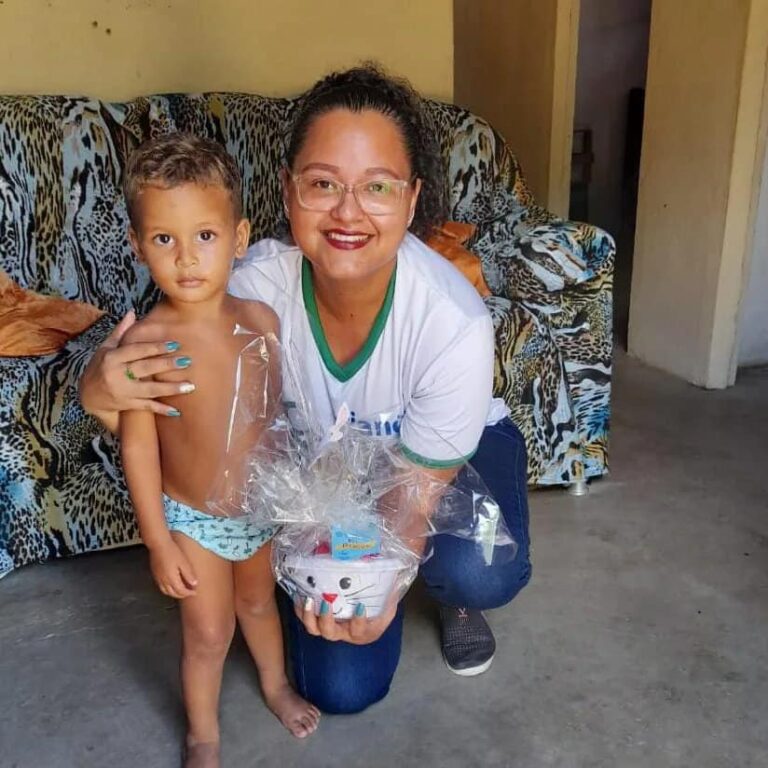 Secretaria realiza entregas de lancheiras para as crianças do Programa Criança Feliz — foto 4