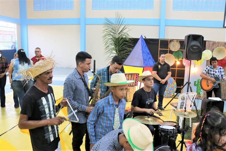 Prefeitura realiza festa de São João — foto 41