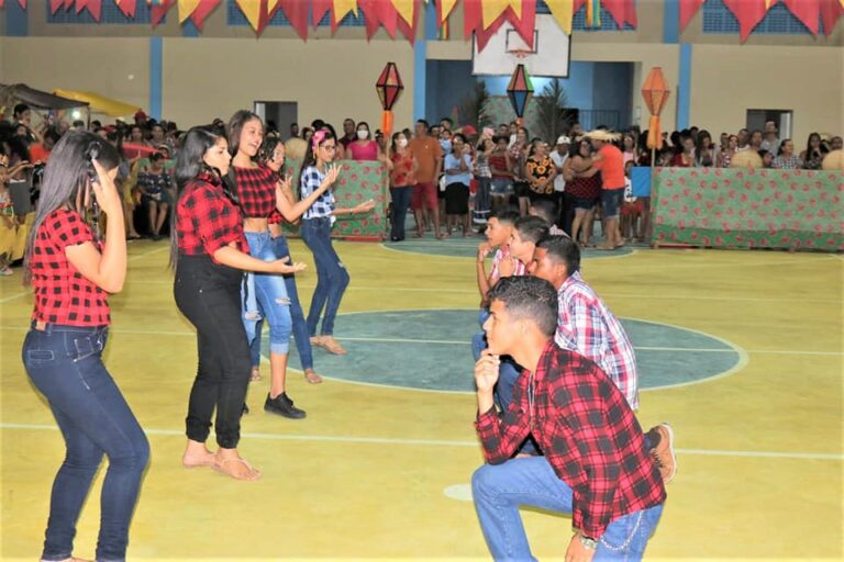 Prefeitura realiza festa de São João — foto 43