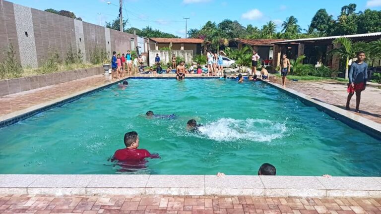 Pool Party em comemoração ao dia do Estudante da Escola Menino Jesus — foto 12
