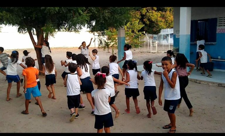 Semana da criança: Escola Municipal Manoel Martins de Meireles — foto 12