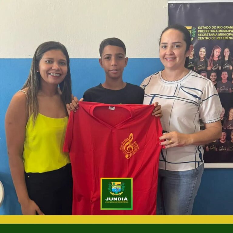 Entrega do novo fardamento ao grupo de música Renovar — foto 4