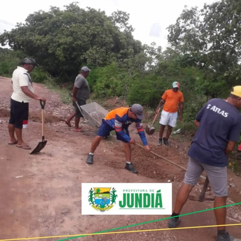 Trabalho de manutenção nas estradas vicinais em todo o município — foto 3
