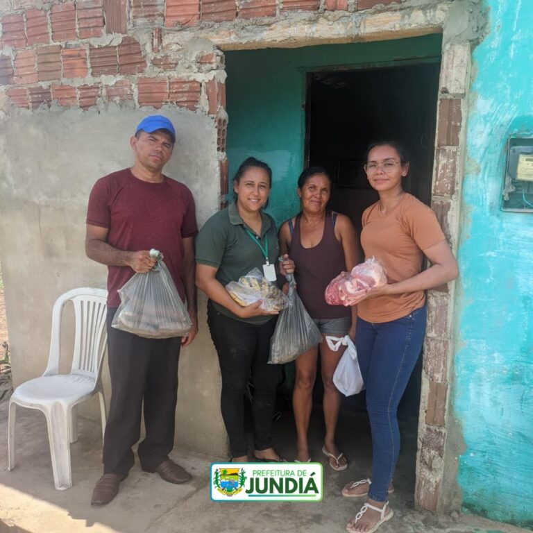 Prefeitura realizou à doação de alimentos a população — foto 3