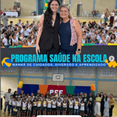 Hoje foi dia de cuidar com carinho e aprender brincando! 