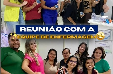 Reunião com a equipe de enfermagem.