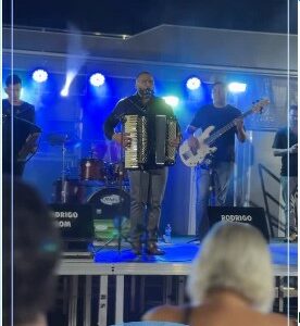 Fé, música e muita emoção marcaram a noite de ontem em Jundiá. Fé, música e muita emoção marcaram a noite de ontem em Jundiá.