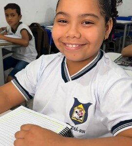 Hoje é dia de celebrar quem constrói o futuro todos os dias: a educação! 